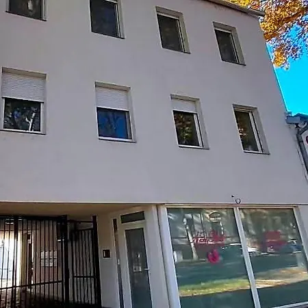 Freedom 50 Apartment Pecs